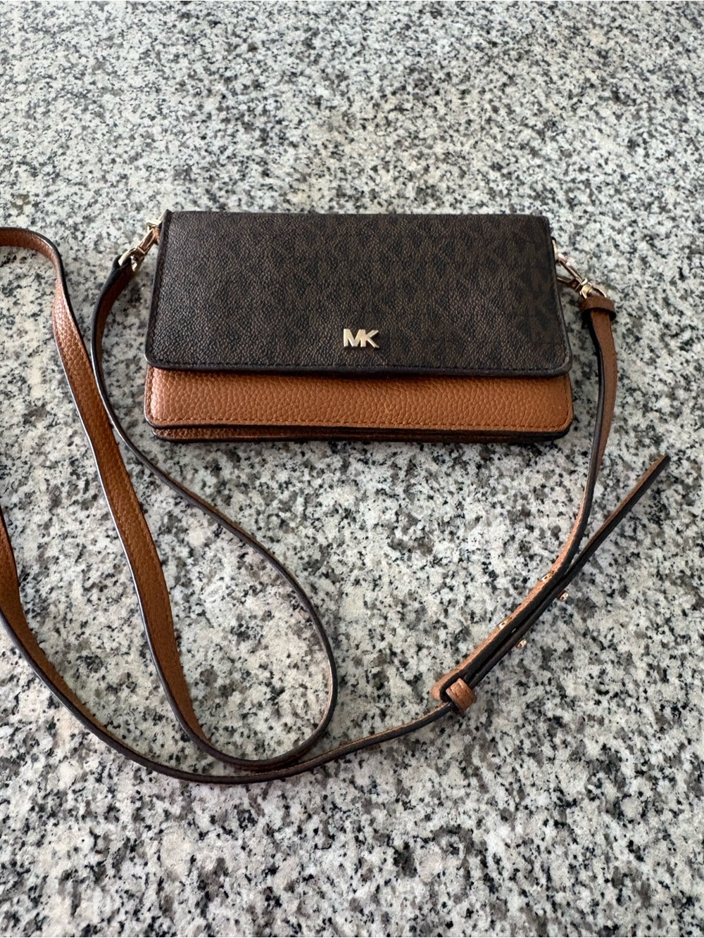 Michael Kors Crossbody Wallet Brown Signature Leather - EXCELLENT Condition